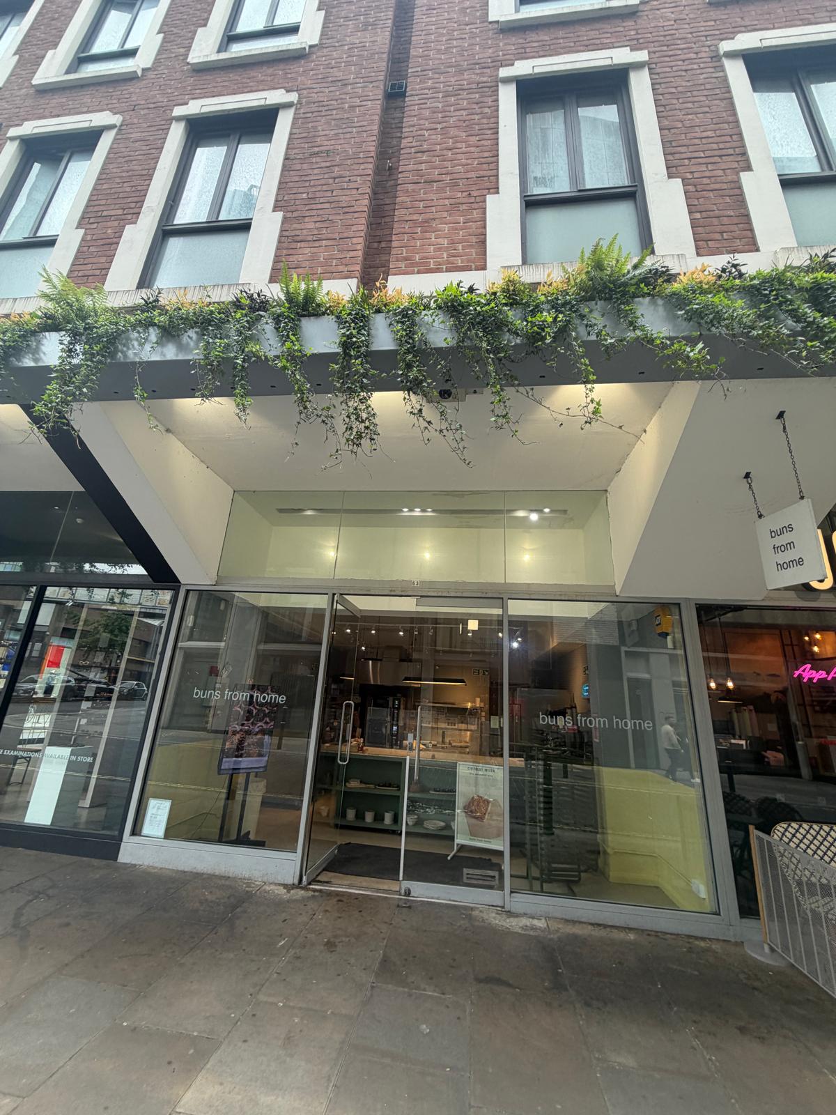 Commercial window cleaning